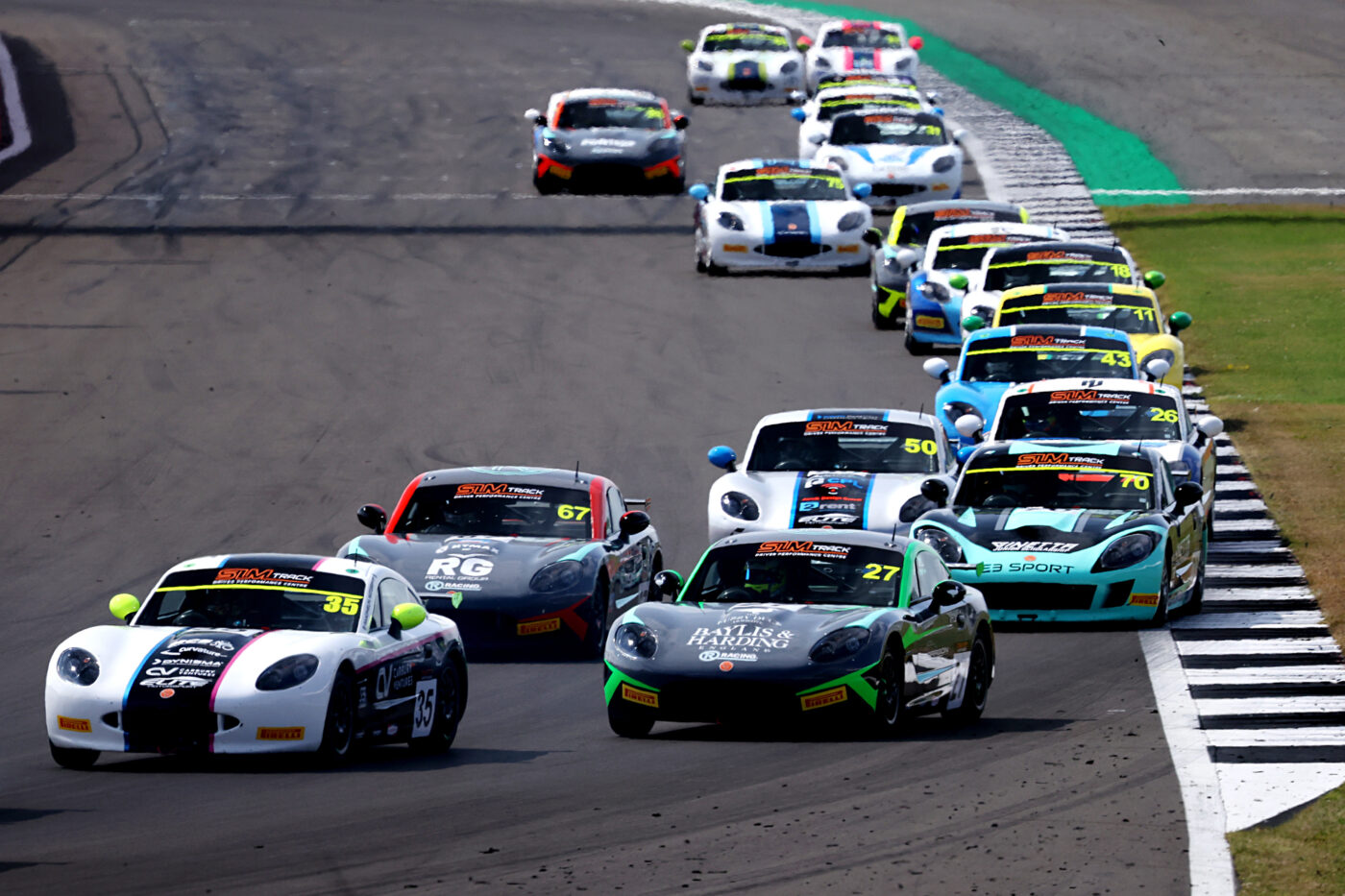 Preview: 2024 Ginetta Junior Winter Series – Silverstone